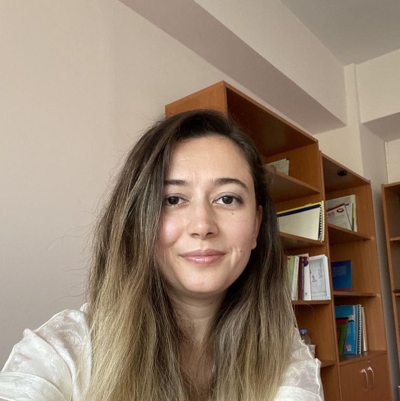 Doç. Dr. Hanife Gülhan ORHAN KARSAK